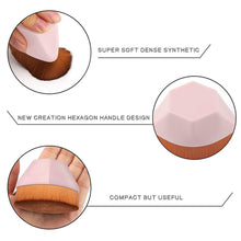 Perfect Foundation Makeup Brush with Portable Case (1 Pc)